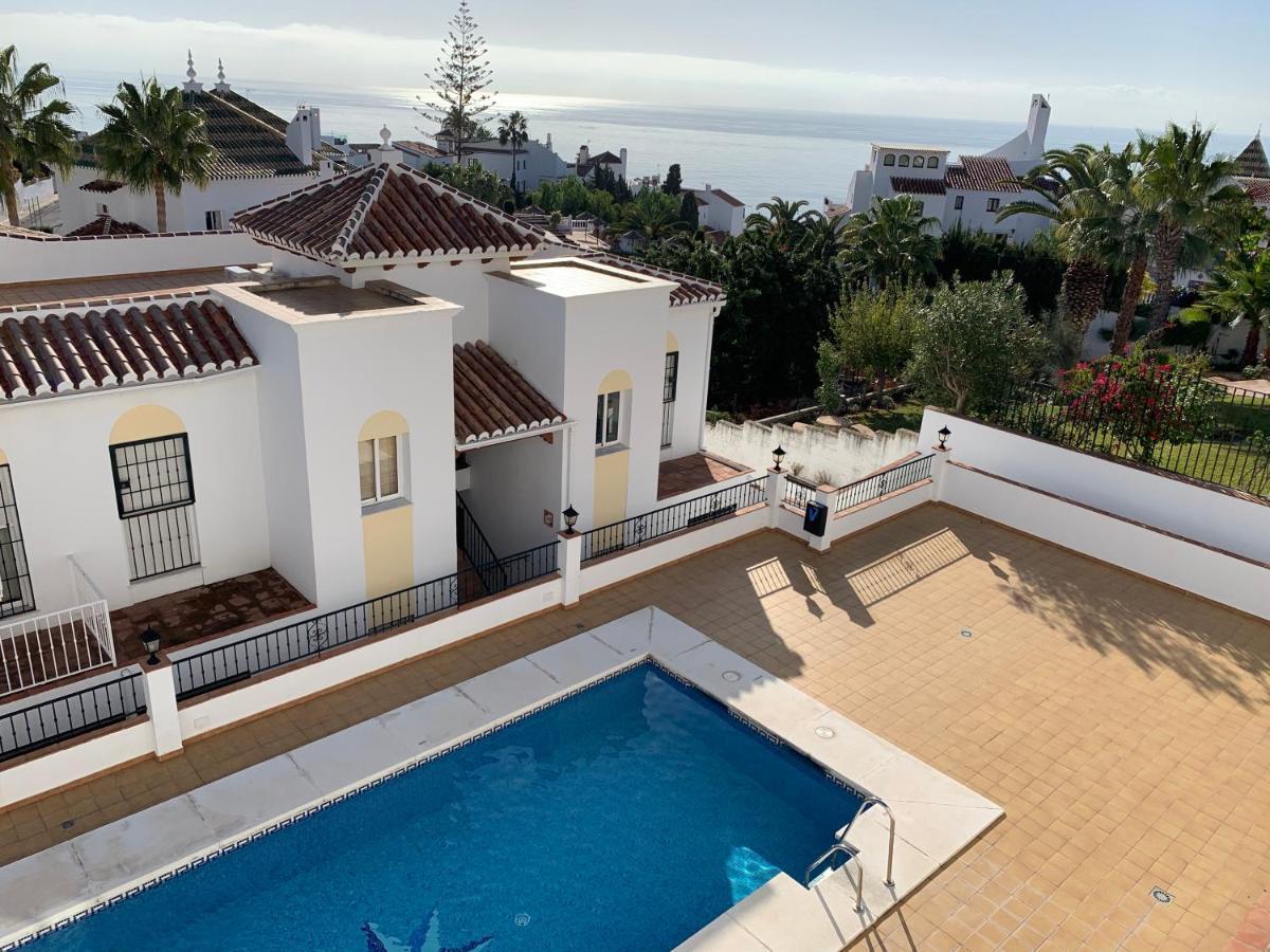 Playa Burriana, Tva Terasser, Havsutsikt, Pool Nerja Exterior foto