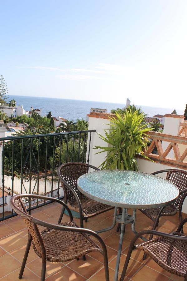 Playa Burriana, Tva Terasser, Havsutsikt, Pool Nerja Exterior foto